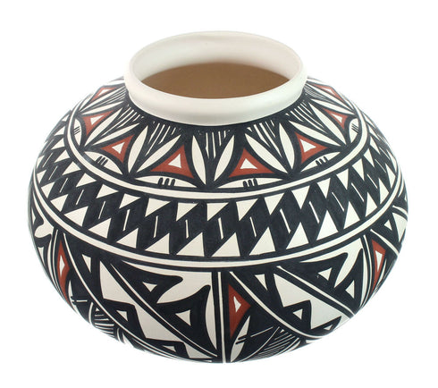 Native American Hand Crafted Acoma Pottery By Artist Lindsey B. Concho NN20026